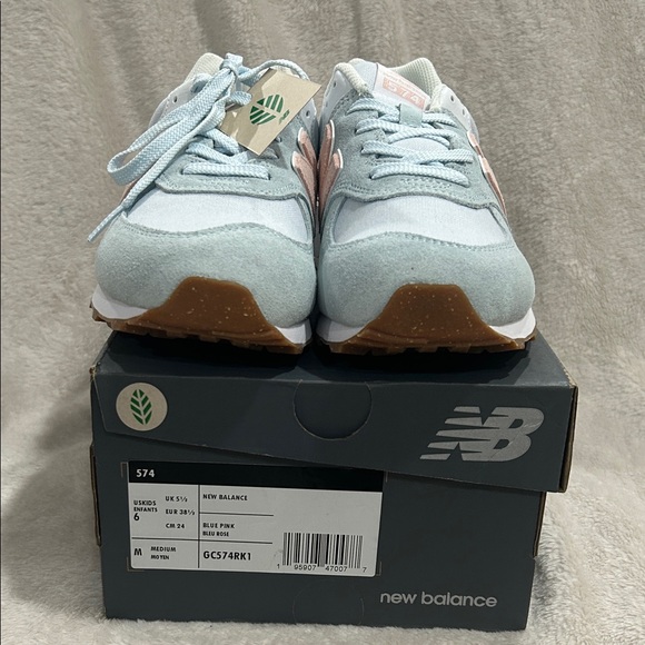 New Balance Sky Blue and Pink Sneakers - Picture 7 of 7